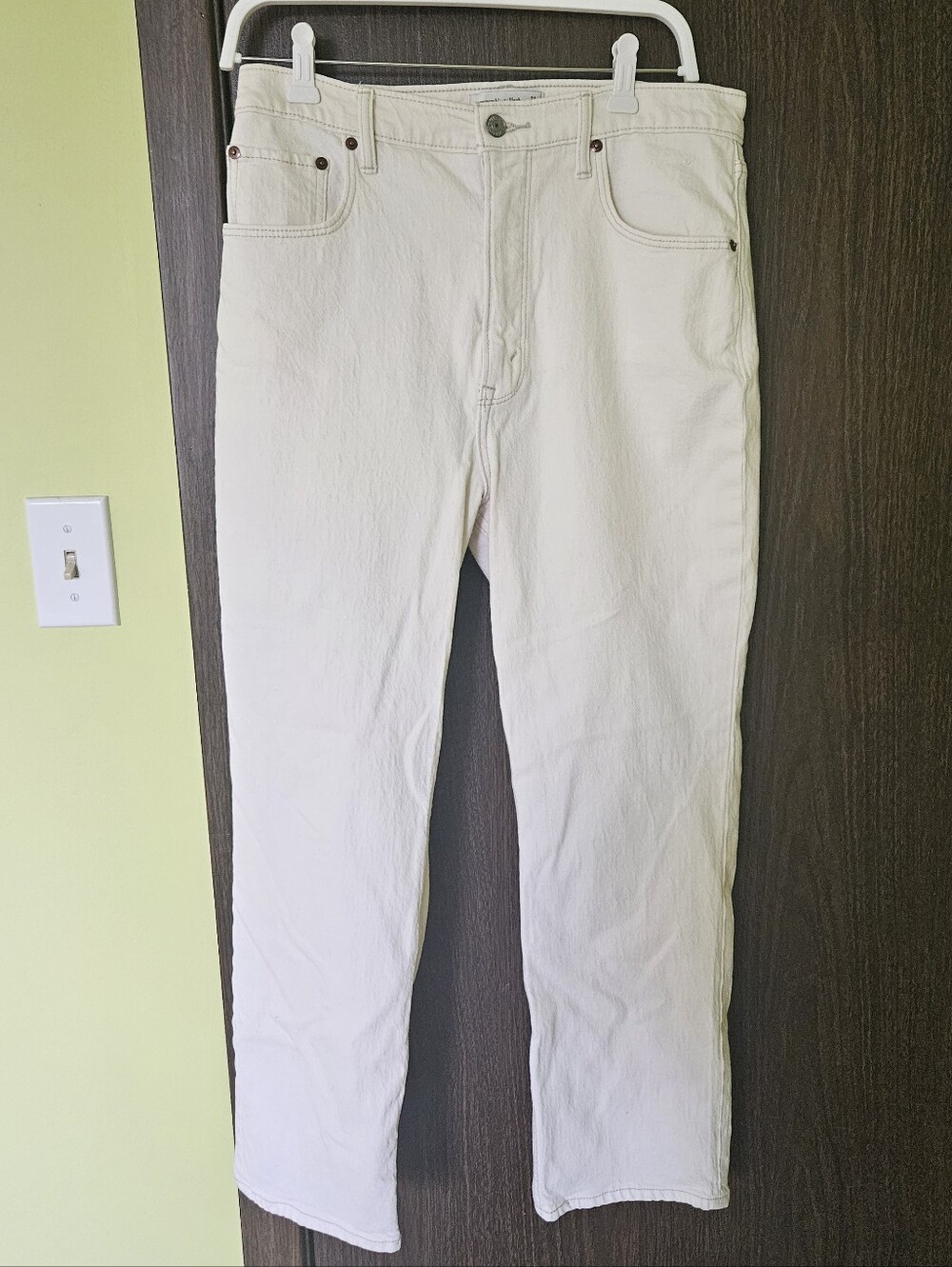 Abercrombie & Fitch The Ankle Straight Ultra High Rise Size 12/31 White Denim